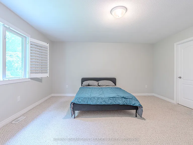 441 Stonehenge Dr #8 — Photo 26