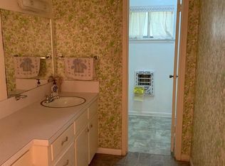 723 E Miller St, Angleton, TX 77515