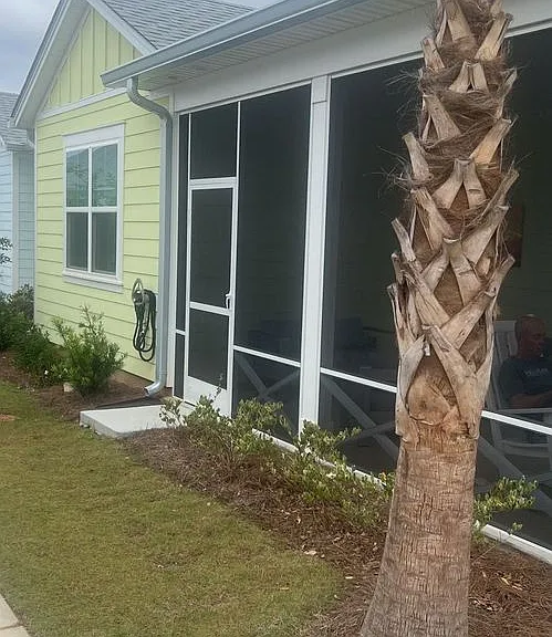 1495 Shoreside Dr — Photo 1