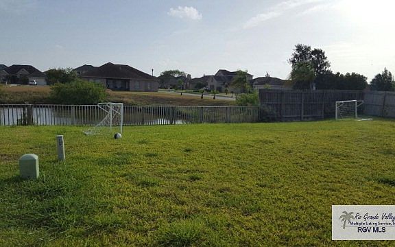 5th image of 3105 Vanessa Dr