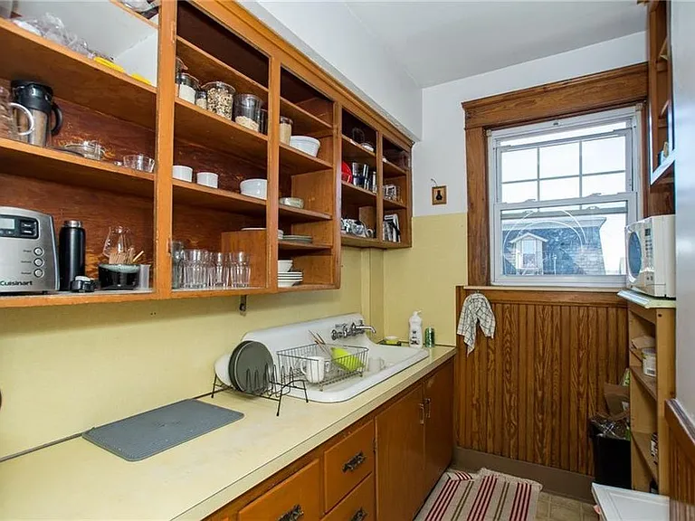 117 Grove St #3 — Photo 5