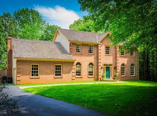 12133 Wolf Valley Dr, Clifton, VA 20124