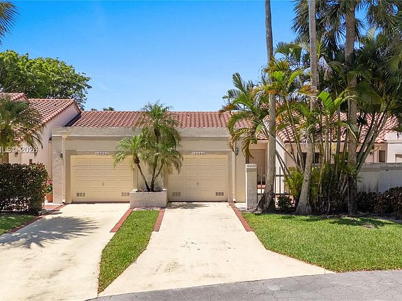 5th image of 19988 Rima Cir