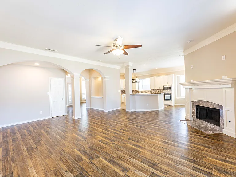 3015 Oak Dr — Photo 5