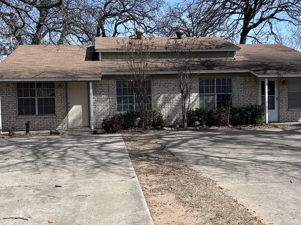 605 McQueary St, Arlington, TX 76012