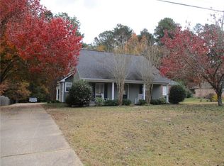 12 Fox Chase Dr, Pineville, LA 71360