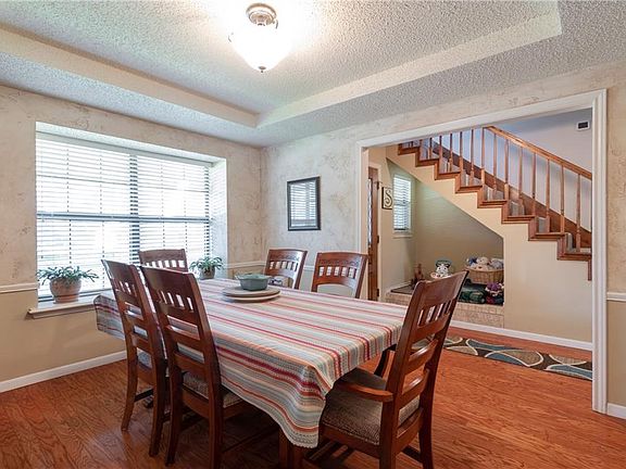 4th image of 1761 Sterling Ln
