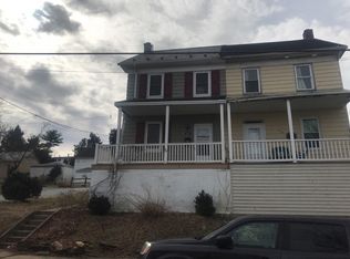 106 W Broad St, Yoe, PA 17313