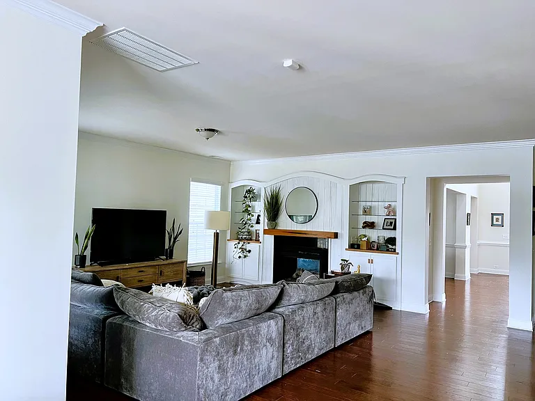 16023 Rushwick Dr — Photo 16