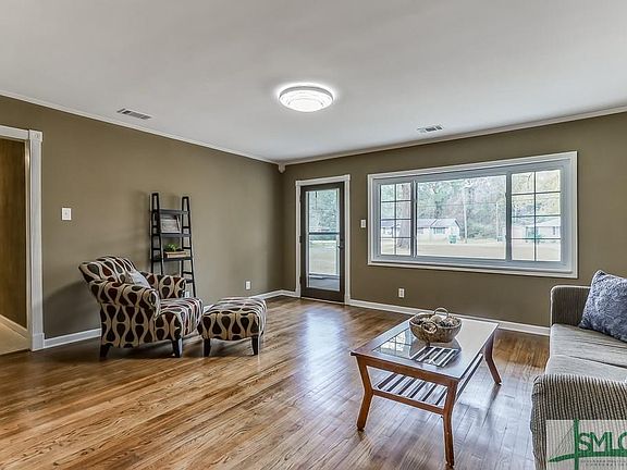 3rd image of 324 Griffin Ave