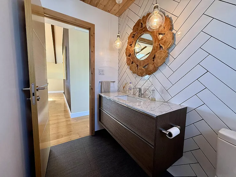 4221 Hill St — Photo 13