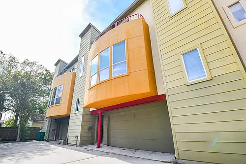 92 Dennis St #B Photo 1