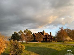 704 E 850th Rd, Lawrence, KS 66047