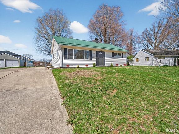 3rd image of 855 Chamberlin Ct