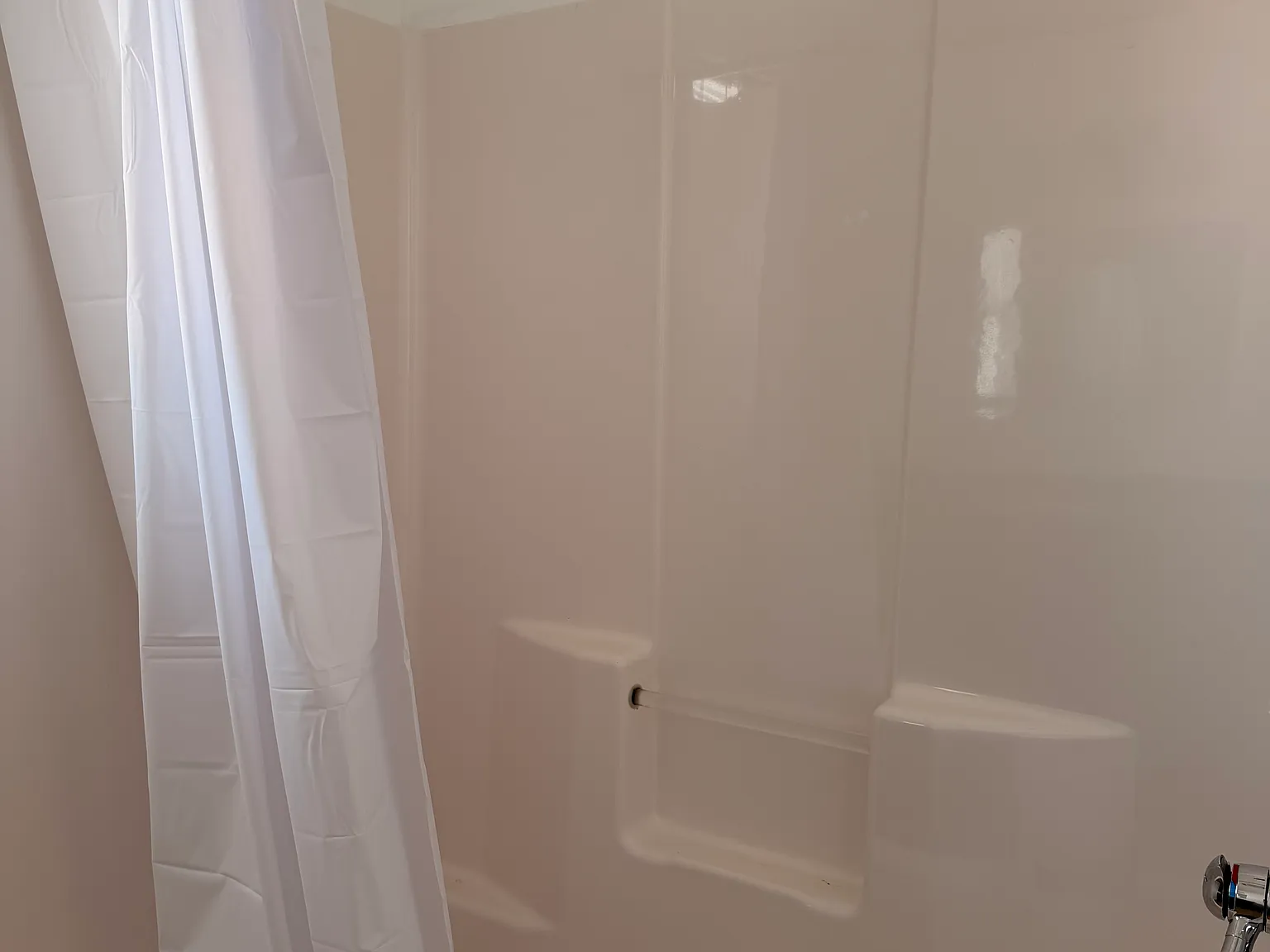 3 bed, 1144 sqft, $1,250 — Photo 3