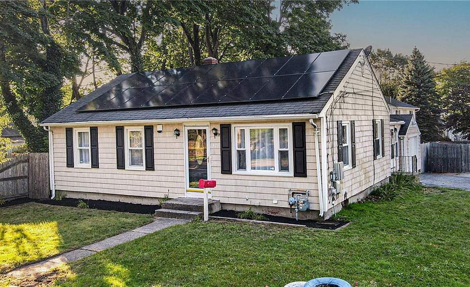 1st image of 328 Roger Williams Ave
