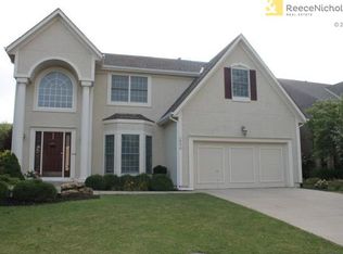 16270 S Parkwood St, Olathe, KS 66062
