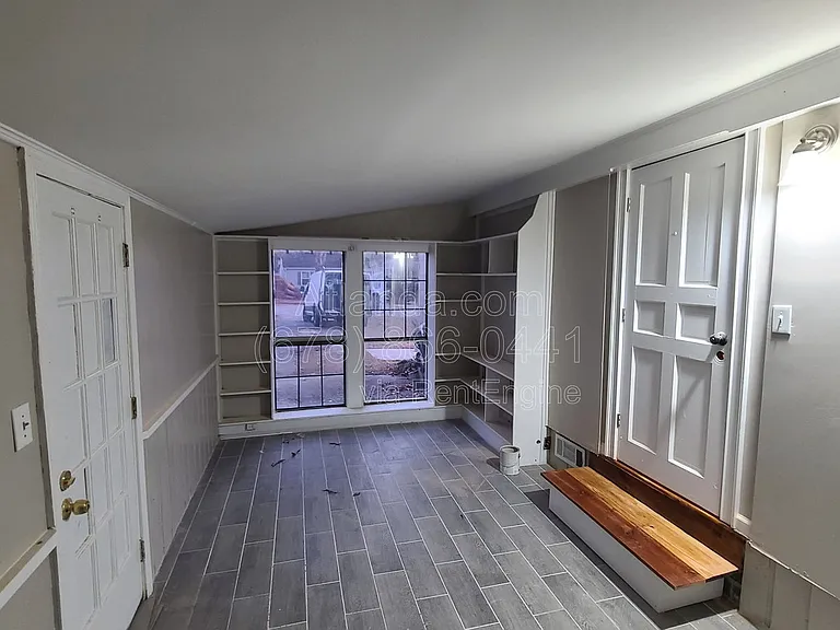 2242 Lawson Way — Photo 5