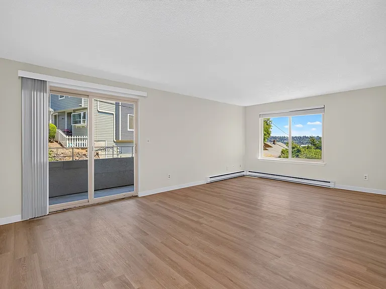 Lawton Park Villas- One month free- 2 Bed / 2 Bath Space to Live, Room to Breathe, All Yours. Mag... — Photo 18