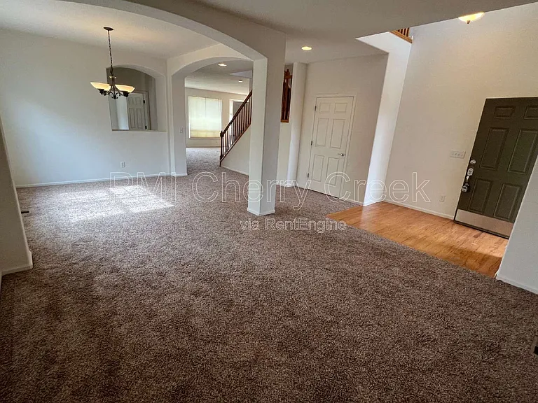 2115 Selenite Ct — Photo 3