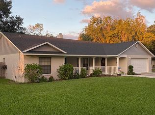 10045 Bunker Rd, Leesburg, FL 34788