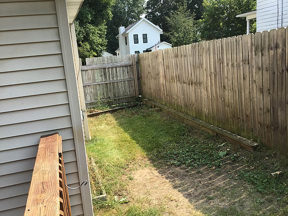 Side yard area