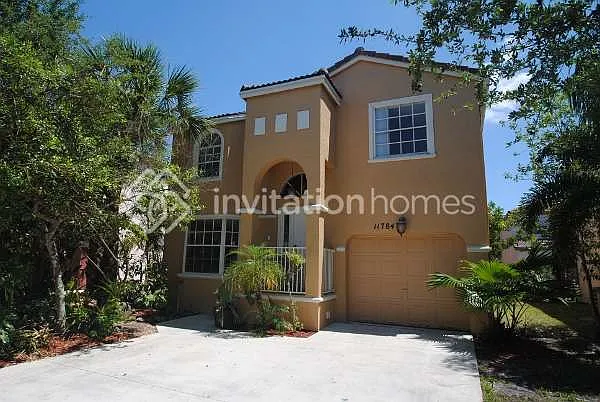 11784 NW 1st St — Photo 1