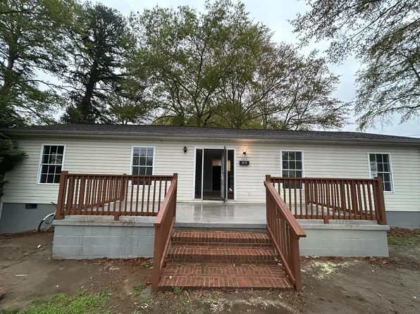 603 N Hill St, Dallas, NC 28034