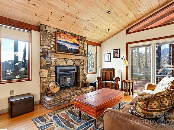 5th image of 3107 McKenzie Way N