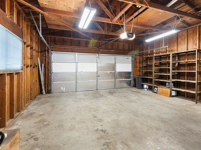 109 Ginos Ct — Photo 12