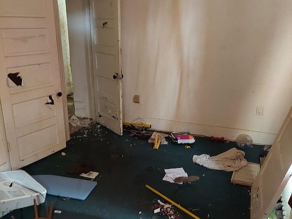 2nd image of 1102 Boyd Ave