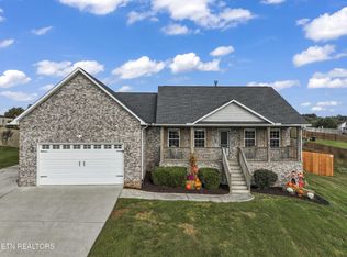 265 Jessie Ln, Lenoir City, TN 37772