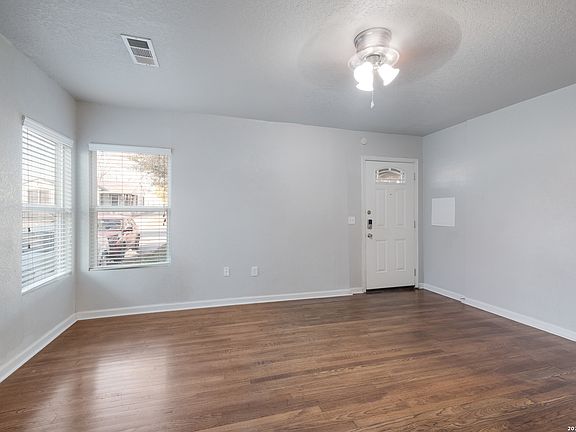 4th image of 1042 Greer