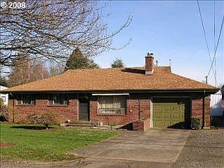 2nd image of 1077 Woodlawn Ave