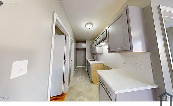 3rd image of 3756 Neptune Ave APT 1R