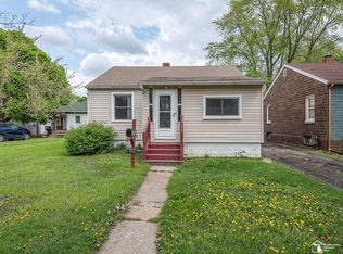 914 Maple Ave, Monroe, MI 48162