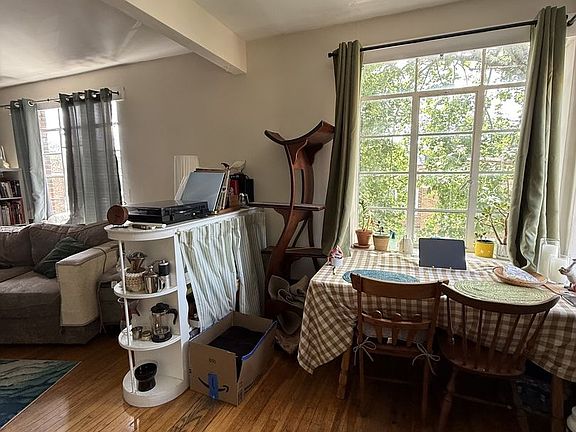 3rd image of 95 Strathmore Rd #10
