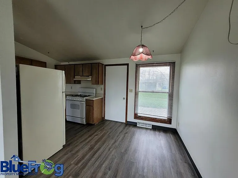 414 Chicago St — Photo 3