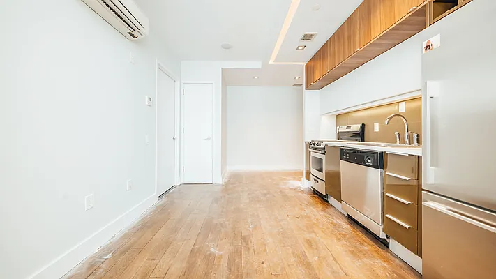 Rented by Nooklyn NYC LLC | media 42