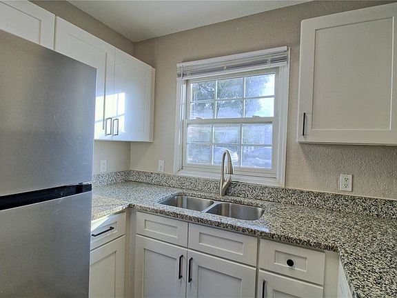 2nd image of 2537 Cedar Cypress Ct #2537