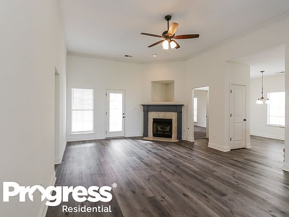4th image of 40 Birch Springs Dr
