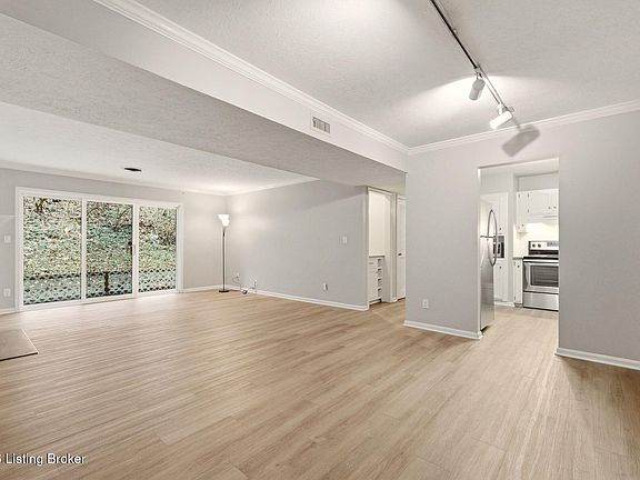 5th image of 410 Mockingbird Valley Rd APT 4