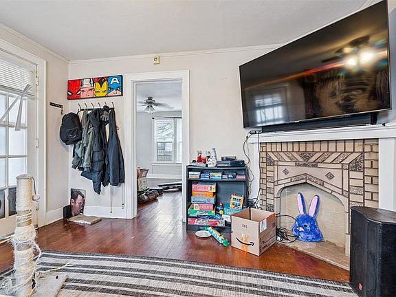 4th image of 1011 NW 31st St