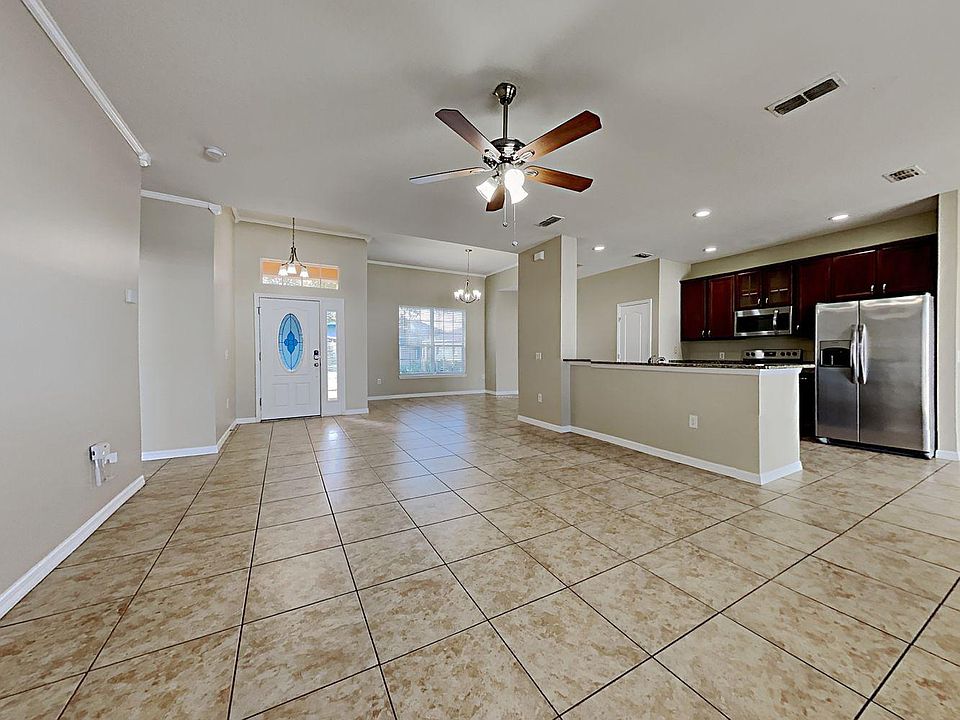 2nd image of 60095 Sunset Vista Dr