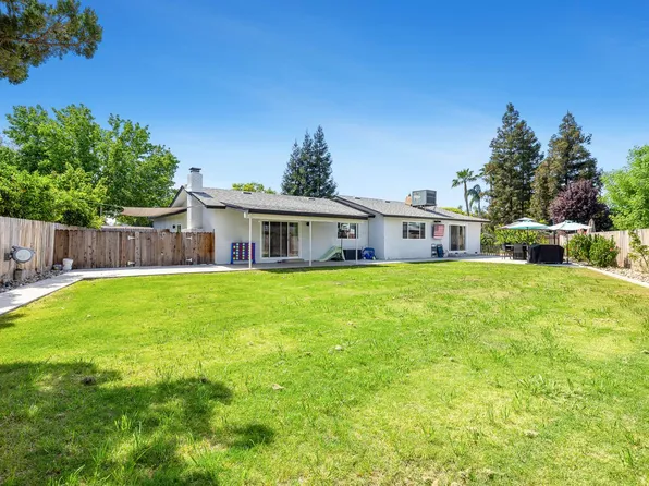 1535 Bliss Ave, Clovis, CA 93611