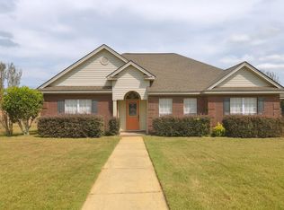 611 River Birch Dr, Prattville, AL 36067
