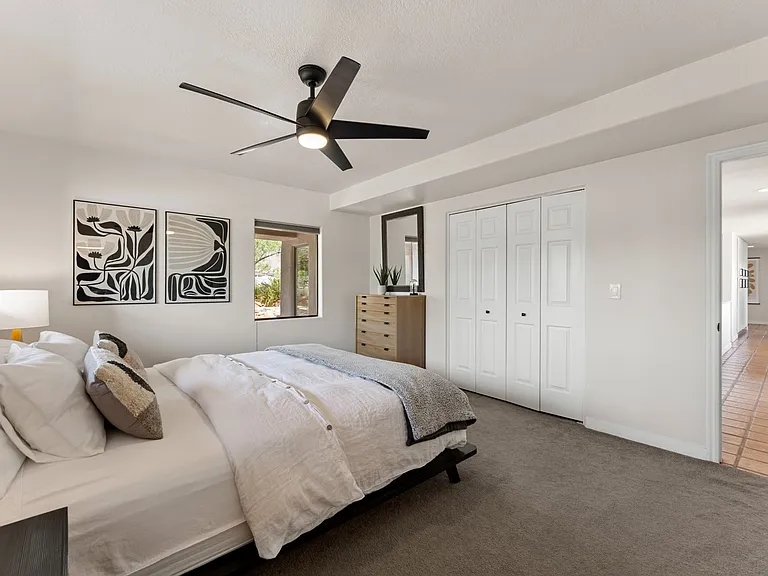 1411 W Sandhill Cir — Photo 26