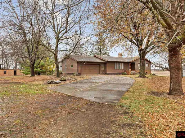 17150 482nd St, Waterville, MN 56096