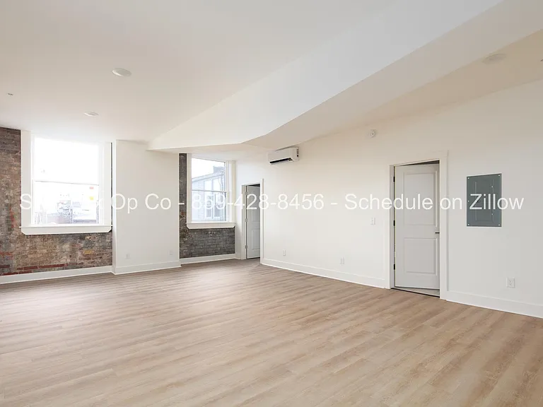 7 N Main St #1 — Photo 4