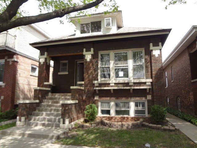 1st image of 2437 S Lombard Ave